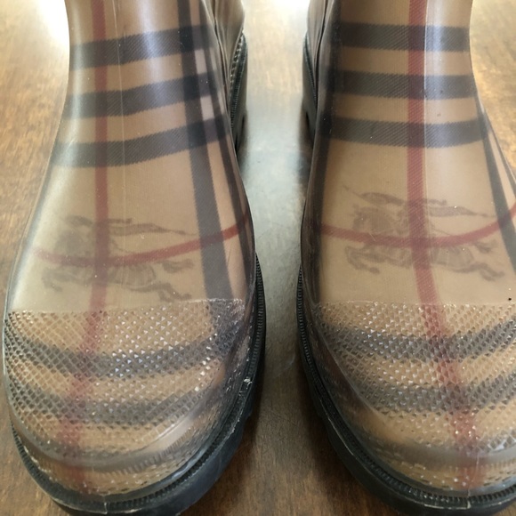 Authentic Burberry rain boots - Picture 4 of 4